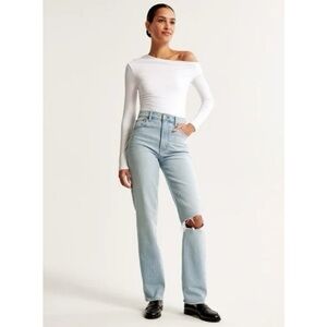 Abercrombie & Fitch Ultra High Rise The 90s Straight Jeans